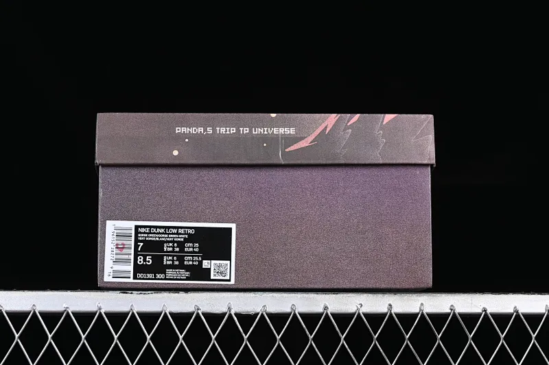 All Categories Nk SB Dunk Series Nk SB Dunk Low Low-top sneakers CS version Nk Dunk Low "Miami Hurricanes" Space Exploration Star Trek Customized version of deconstructed straps retro distressed low-top sneakers DD1391-300